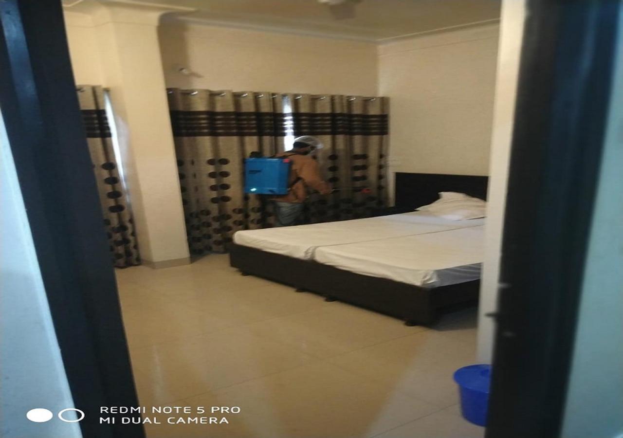 Hotel Rose Lodge Poona Buitenkant foto